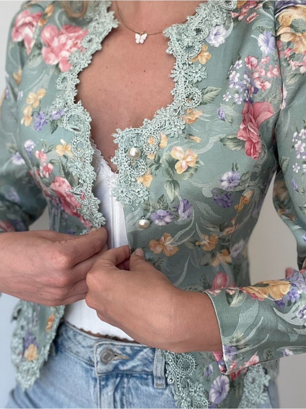 Victorian Coquette 80s / 90s Structured Button Down Top - Picture 3 of 10